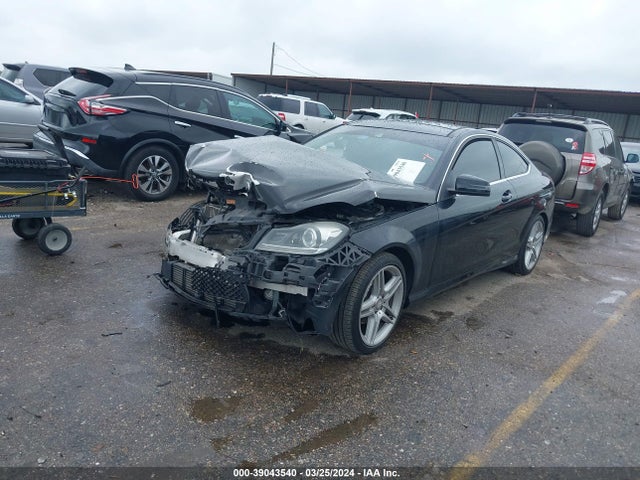 WDDGJ4HBXFG367681 Mercedes-Benz C 250