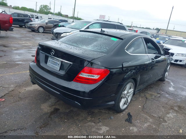 WDDGJ4HBXFG367681 Mercedes-Benz C 250