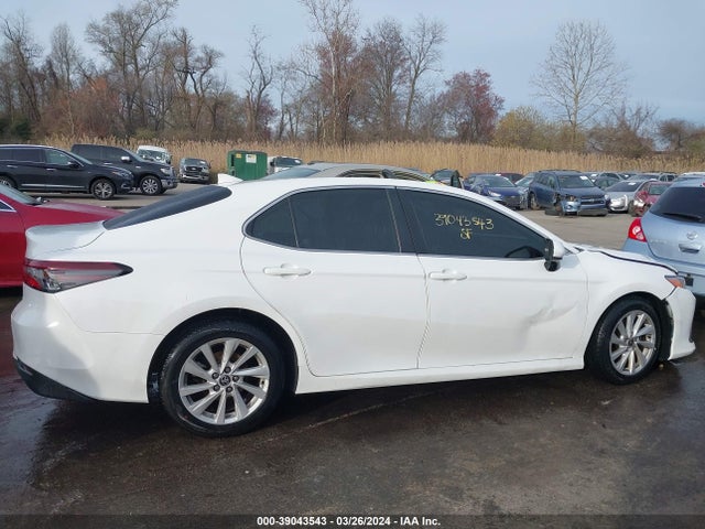 Toyota CAMRY LE 2021 4T1C11AK6MU616022 Image 14