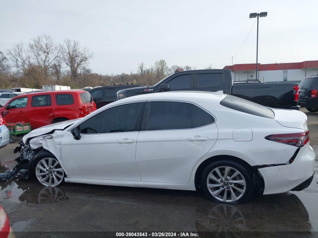 Toyota CAMRY LE 2021 4T1C11AK6MU616022 Image 15
