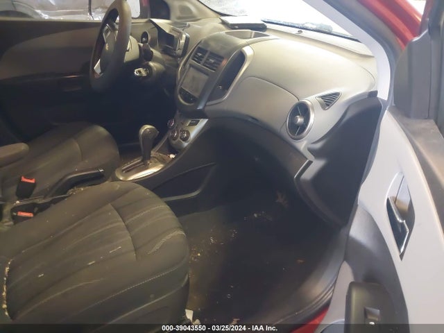 Chevrolet Sonic Lt Auto 2014 1G1JC6SBXE4168623 Image 5