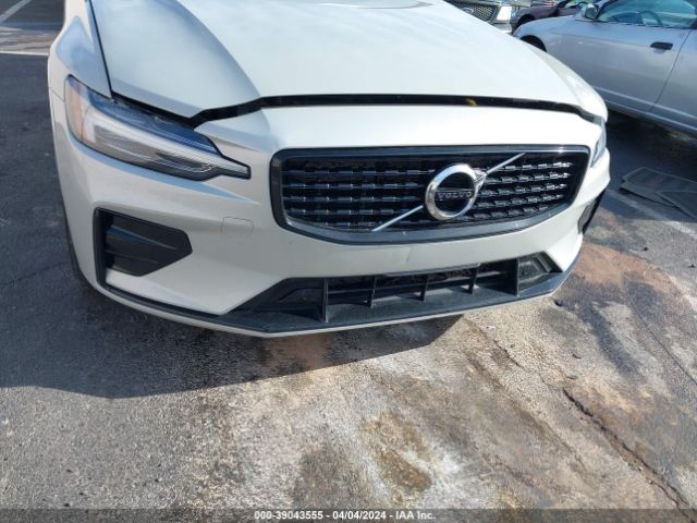 7JRL12TZ2NG189279 Volvo S60 B5 Black Edition Momentum/b5 Inscription/b5 Momentum