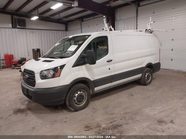 Ford Transit-250 2018 1FTYR1YMXJKB09657 Image 2