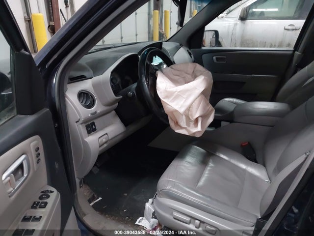 Honda Pilot Touring 2014 5FNYF4H92EB036048 Image 5