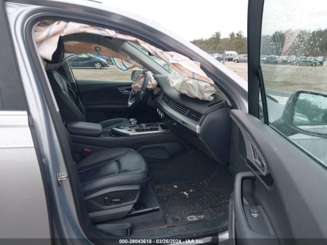 WA1AHAF71KD037037 Audi Q7 45 Premium/45 Se Premium