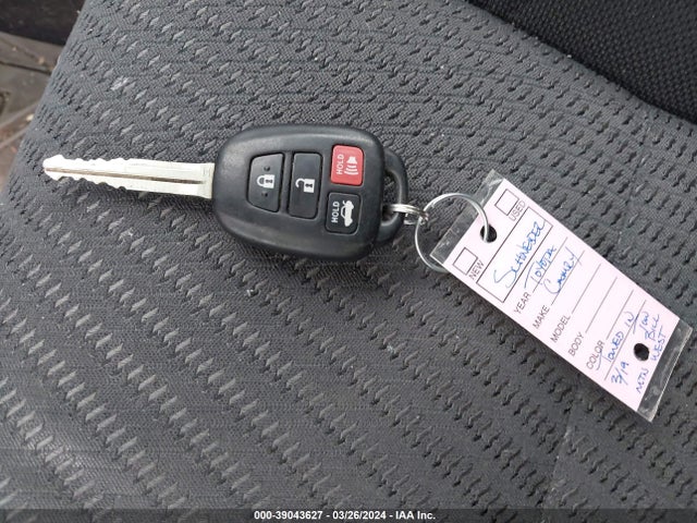 Toyota CAMRY LE 2016 4T1BF1FK5GU604776 Image 11