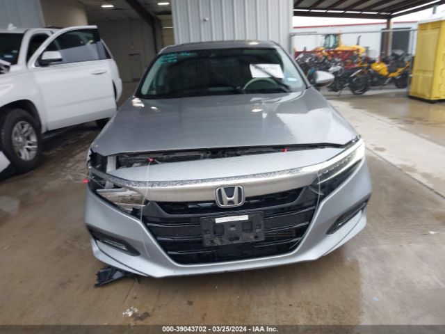 1HGCV1F96JA019269 Honda Accord Touring