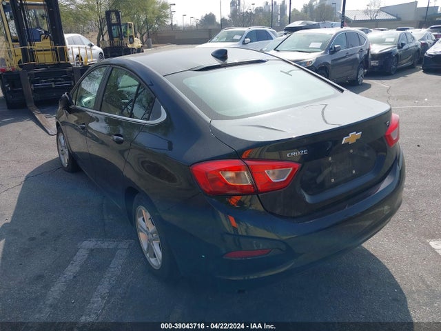 Chevrolet Cruze Lt Auto 2018 1G1BE5SM0J7167144 Image 3