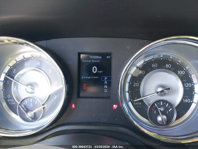 Chrysler 300 2014 2C3CCAAG5EH164941 Image 7