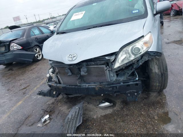 5TDYK3DC8GS758422 Toyota Sienna Xle/limited
