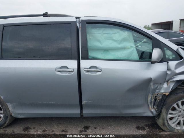 5TDYK3DC8GS758422 Toyota Sienna Xle/limited