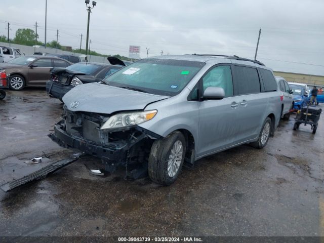 5TDYK3DC8GS758422 Toyota Sienna Xle/limited