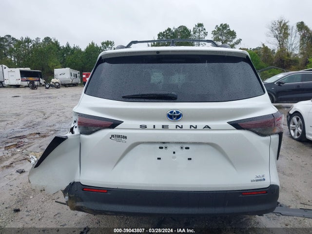 Toyota SIENNA XLE 2024 5TDYRKEC2RS183869 Image 16