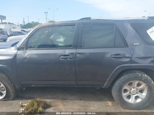 Toyota 4RUNNER SR5 2023 JTEEU5JRXP5284315 Image 13