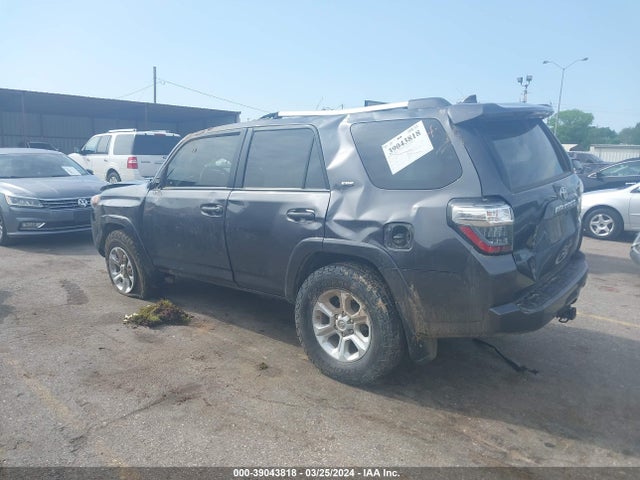 Toyota 4RUNNER SR5 2023 JTEEU5JRXP5284315 Image 3