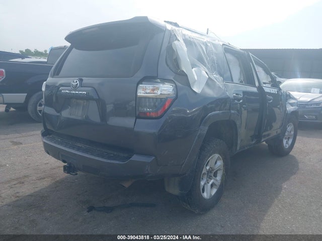 Toyota 4RUNNER SR5 2023 JTEEU5JRXP5284315 Image 4