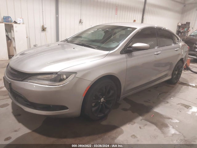 1C3CCCBG9FN581644 Chrysler 200 S