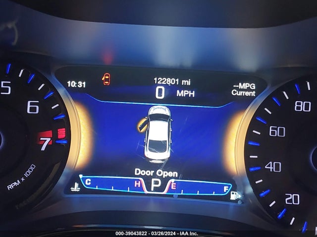 1C3CCCBG9FN581644 Chrysler 200 S