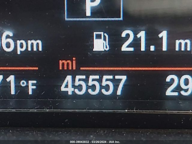 WBA8E1G59GNU11662 BMW 320i