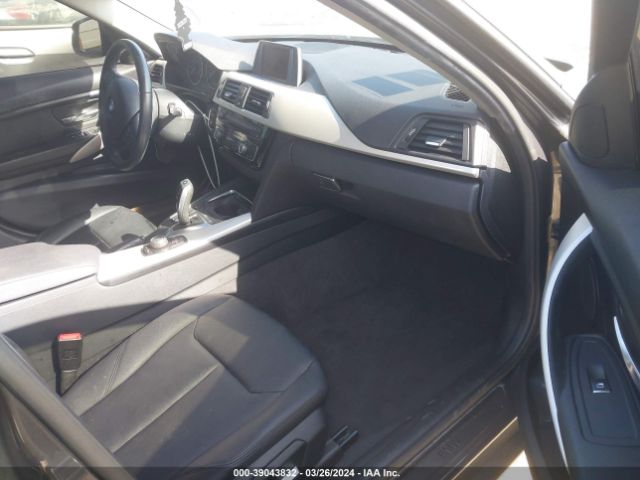 WBA8E1G59GNU11662 BMW 320i