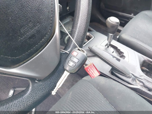 Toyota RAV4 LE 2018 2T3ZFREV9JW492295 Image 11