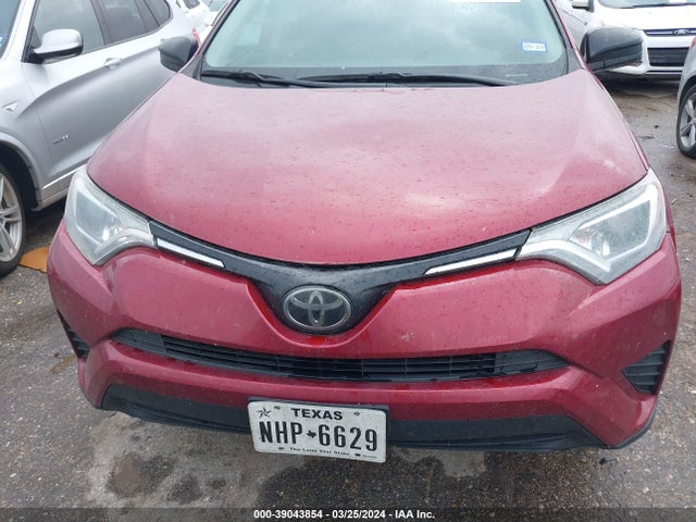 Toyota RAV4 LE 2018 2T3ZFREV9JW492295 Image 12