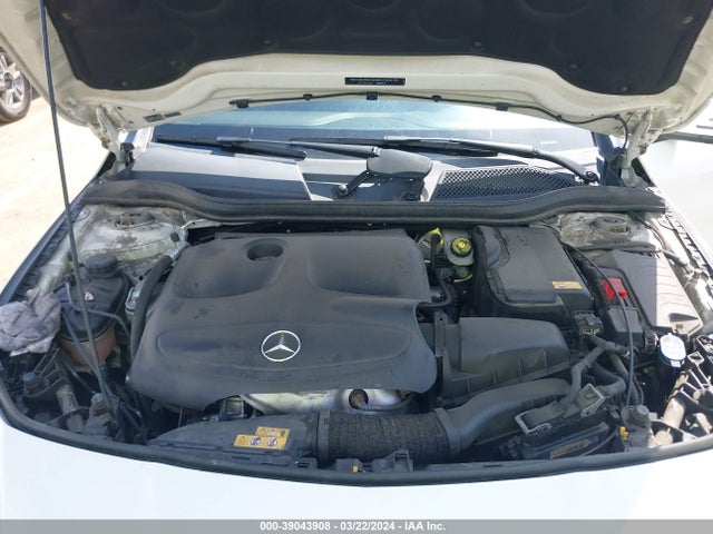 Mercedes-Benz CLA 250 2015 WDDSJ4EB3FN240457 Image 10