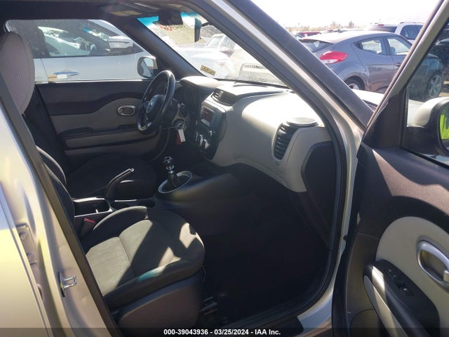 KIA Soul 2014 KNDJN2A21E7737966 Image 5