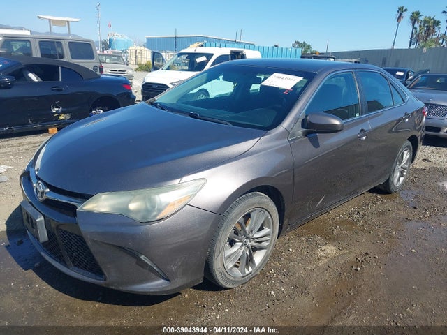 Toyota CAMRY SE 2015 4T1BF1FK3FU930106 Image 2