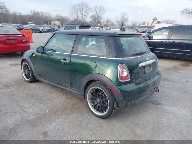 2012 MINI COOPER WMWSU3C53CT259622 Photo 2