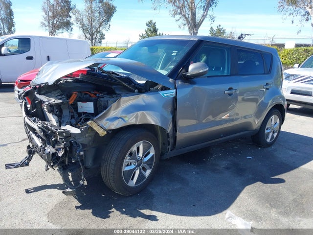 KIA Soul Ev + 2018 KNDJX3AE5J7026470 Image 2