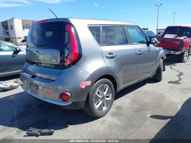 KIA Soul Ev + 2018 KNDJX3AE5J7026470 Image 4