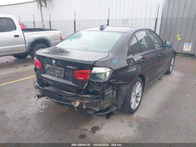 WBA8A9C56JAH14965 BMW 320i