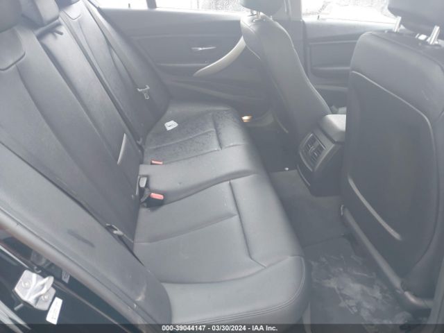 WBA8A9C56JAH14965 BMW 320i