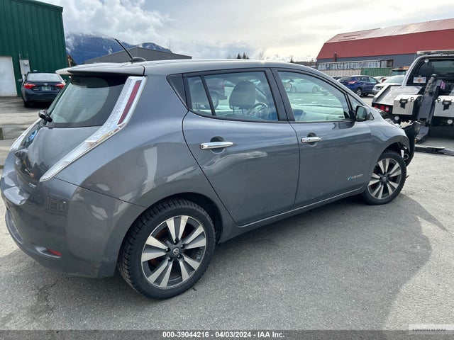 Nissan LEAF SV 2017 1N4BZ0CP5HC307171 Image 4