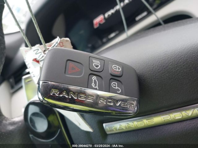 SALYL2EX5KA210708 Land Rover Range Rover Velar P250 R-dynamic Se