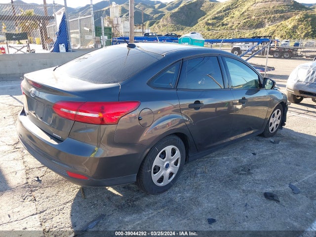 Ford FOCUS S 2016 1FADP3E2XGL258517 Image 4