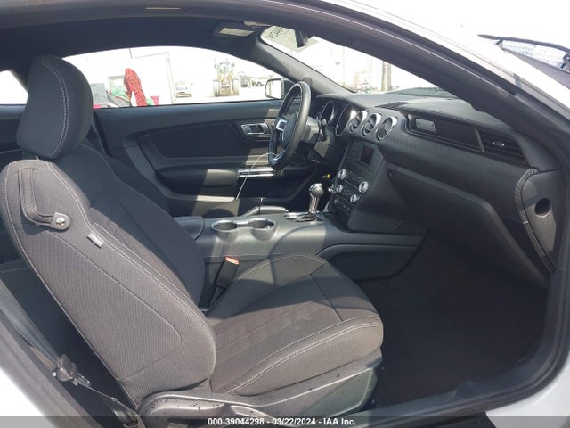 Ford Mustang Ecoboost Fastback 2023 1FA6P8TH9P5112661 Image 5
