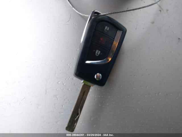 Toyota COROLLA IM 2018 JTNKARJE9JJ563494 Image 11