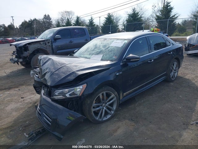 1VWDT7A33HC032443 Volkswagen Passat 1.8t R-line