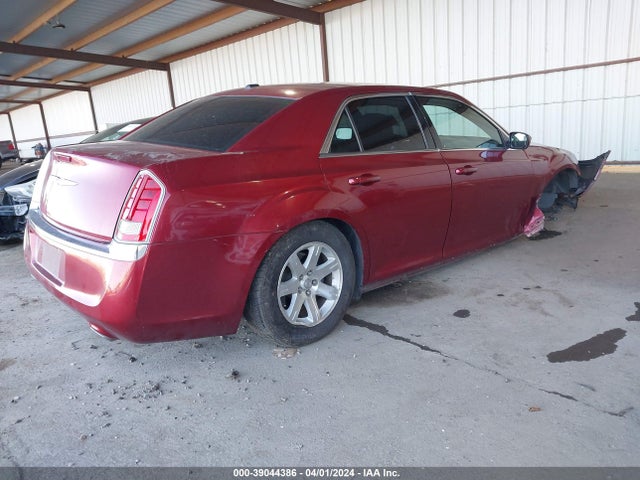 Chrysler 300 2014 2C3CCAAG7EH340274 Image 4