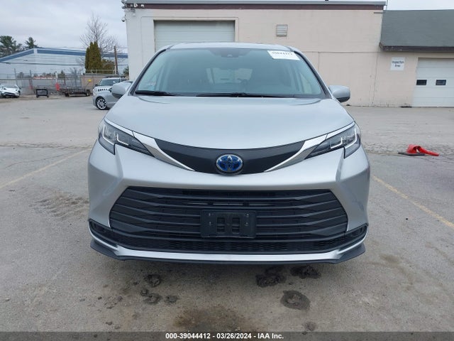 Toyota SIENNA LE 2022 5TDKSKFC9NS046382 Image 12