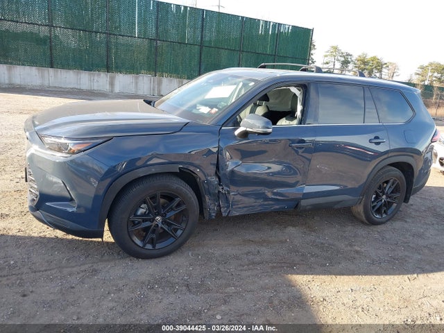 Toyota Grand Highlander Platinum 2024 5TDAAAB54RS004949 Image 14
