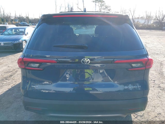 Toyota Grand Highlander Platinum 2024 5TDAAAB54RS004949 Image 16