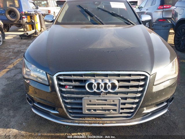 Audi S8 4.0t 2014 WAUD2AFDXEN008688 Image 12