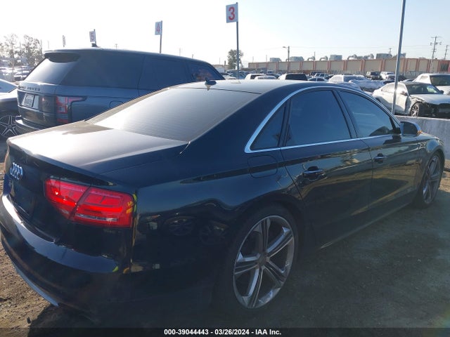 Audi S8 4.0t 2014 WAUD2AFDXEN008688 Image 4