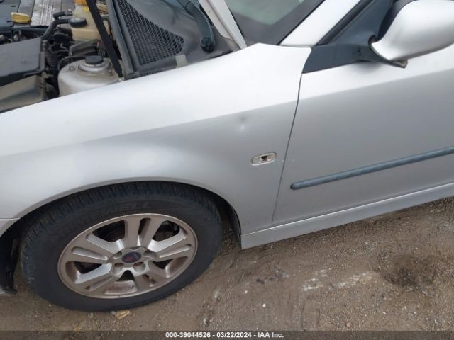 2004 SAAB 9-3 YS3FD79Y746005739 Photo 5