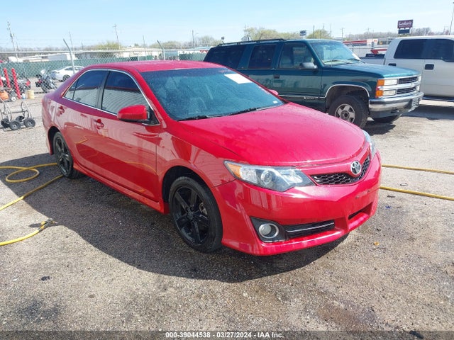 Toyota CAMRY SE 2014 4T1BF1FK4EU833382 Image 1