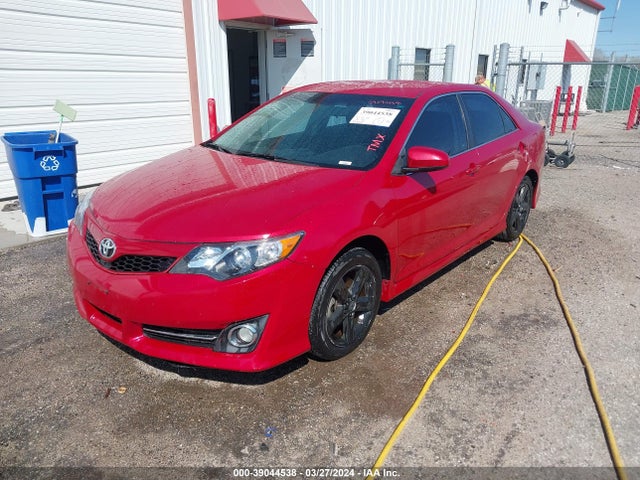 Toyota CAMRY SE 2014 4T1BF1FK4EU833382 Image 2