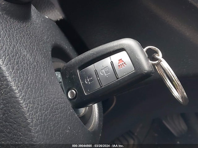 Nissan ROGUE S 2016 KNMAT2MV3GP624017 Image 11